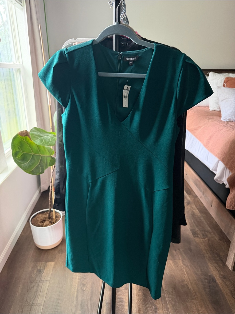 Express Teal Green V-Neck Sheath Dress